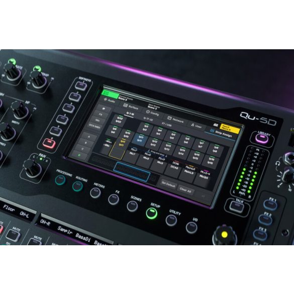 Allen&Heath QU-5D digitális keverőpult DANTE porttal, 16+1 Fader, 16mikrofon bemenettel lokálisan, 38 processzálható csatorna, 12 sztereó Mix + 4 mátrix + LR kimenet, 6 sztereó FX Processzor, SLINK Port