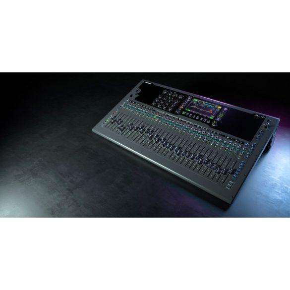 Allen&Heath QU-7 digitális keverőpult 32+1 Fader, 32mikrofon bemenettel lokálisan, 38 processzálható csatorna, 12 sztereó Mix + 4 mátrix + LR kimenet, 6 sztereó FX Processzor, SLINK Port