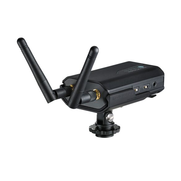 Audio-Technica ATW-1702 System10 kameravevős kéziadós digitális vezetéknélküli készlet