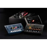 Korg Monotron DELAY analóg ribbon szintetizátor