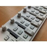 Korg nanoKONTROL2 Slim USB-MIDI vezérlő, 8 potméter, 8 fader, 24 gomb, fekete vagy fehér színben