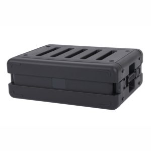ROBUST R3UE P300 – 3U magas, 300 mm mély, ütés-, por és vízálló, polipropilén műanyag rack, IP65