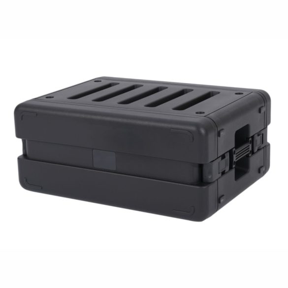 ROBUST R4UE P300 – 4U magas, 300 mm mély, ütés-, por és vízálló, polipropilén műanyag rack, IP65